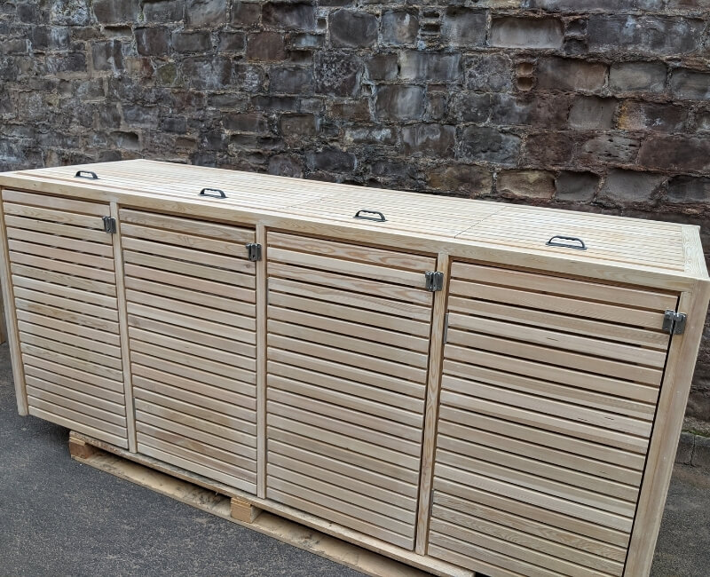 This garden project uses our 4 bin store in Siberian Larch.