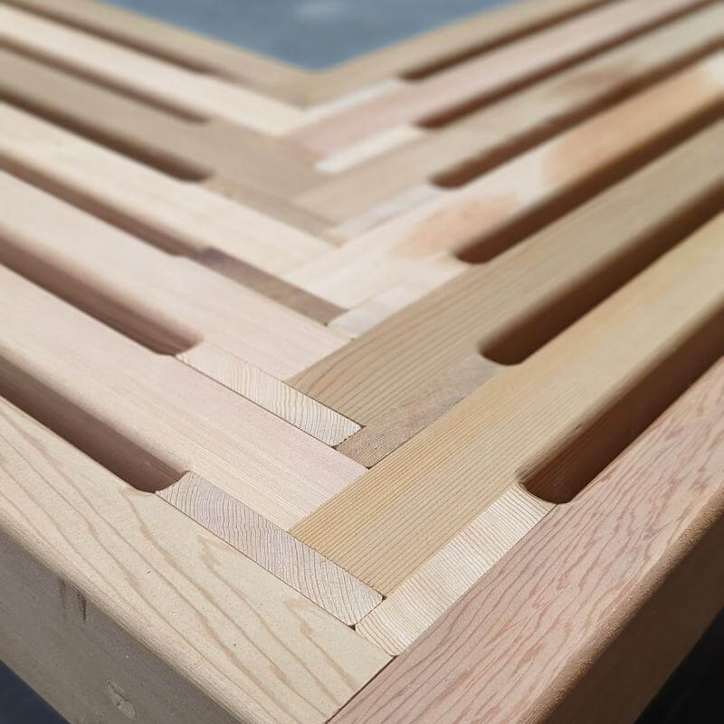 Cedar Corner Bench - Image 4